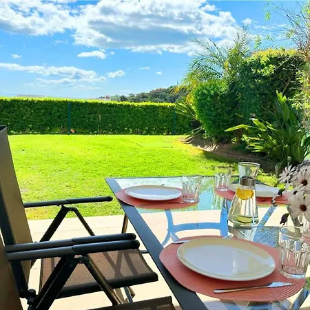 Iglesias Garden Apartment