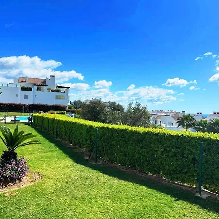 Apartment Iglesias Garden Ojen